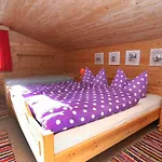 Annelies-3 By Interhome